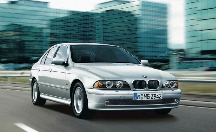 Автомобиль BMW Е39