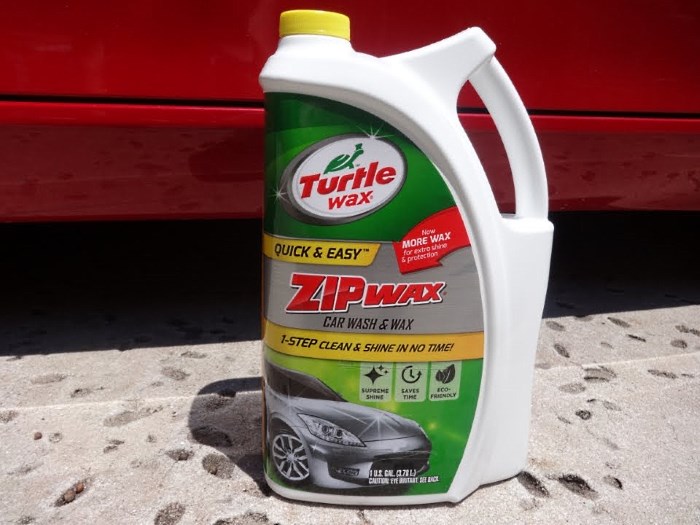 Автошампунь с воском Turtle Wax Zip Wax