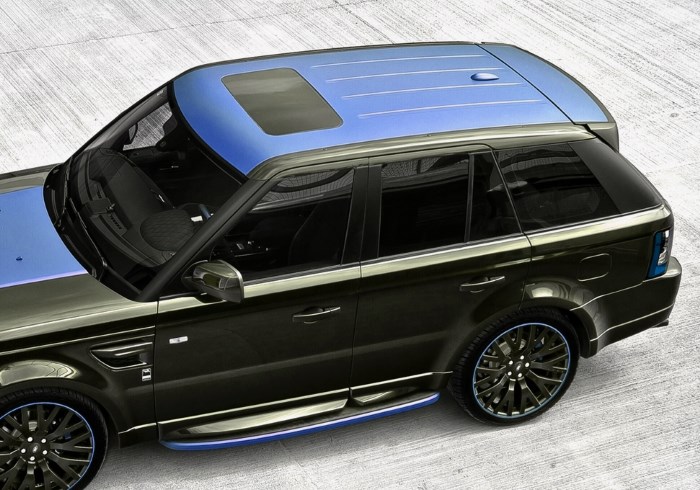 Синяя крыша автомобиля